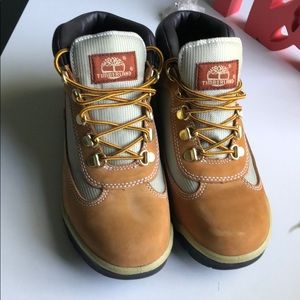 Timberland field boot!